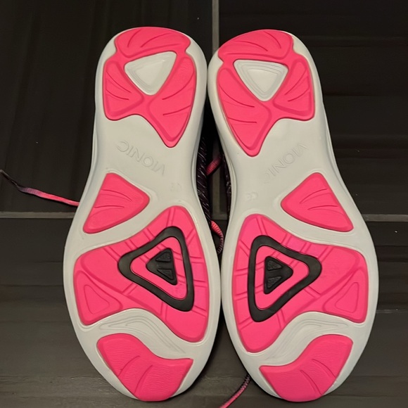 Vionic Black and Pink Women's Sneakers - Picture 2 of 2